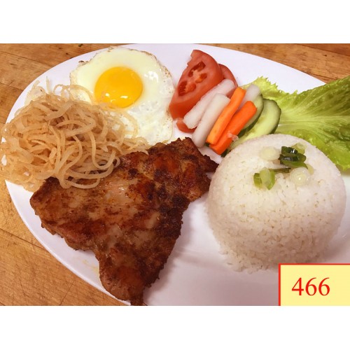 466. CƠM TẤM GÀ NƯỚNG, BÌ, TRỨNG ỐP LA - GRILLED CHICKEN WITH LEMONGRASS, SHREDDED PORK SKIN, FRIED EGG WITH STEAMED RICE