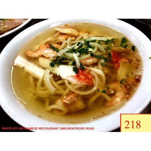 218. BÁNH CANH TÔM CUA - UDON NOODLE WITH SHRIMP & IMITATION CRAB MEAT IN CHICKEN SOUP.