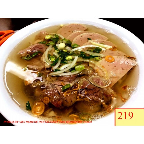 219. BÁNH CANH GIÒ HEO - UDON NOODLE WITH PORK HOCK & VIETNAMESE SAUSAGES IN CHICKEN SOUP